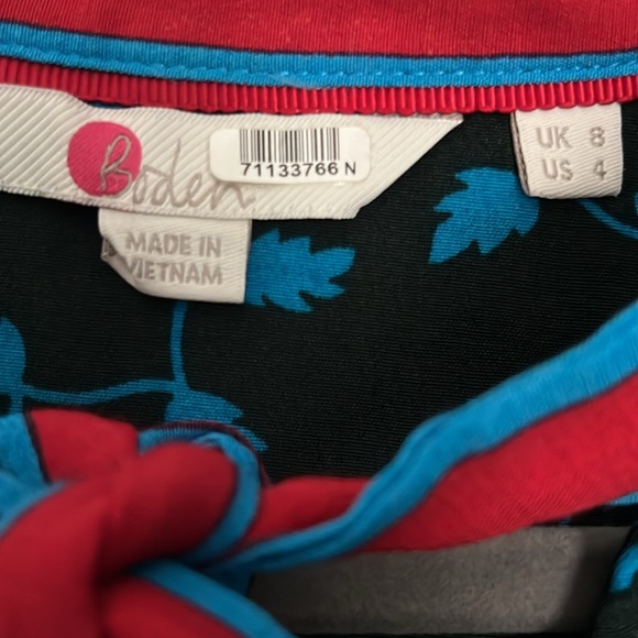 BODEN | Stripe Detail Tie Neck Blouse, size 4 - Picture 4 of 5